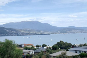 Stunning water view home in Hobart